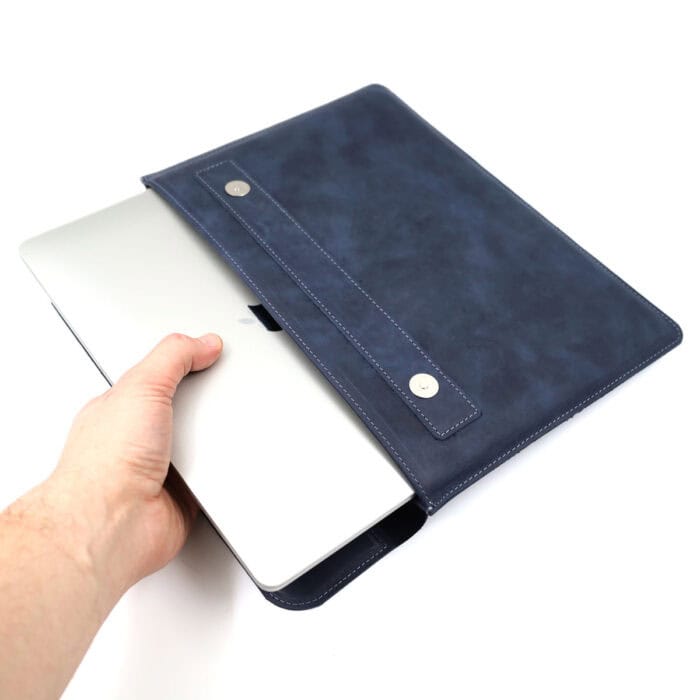 Кожаный чехол папка для macbook / ноутбука Newport Saphire — изображение 2